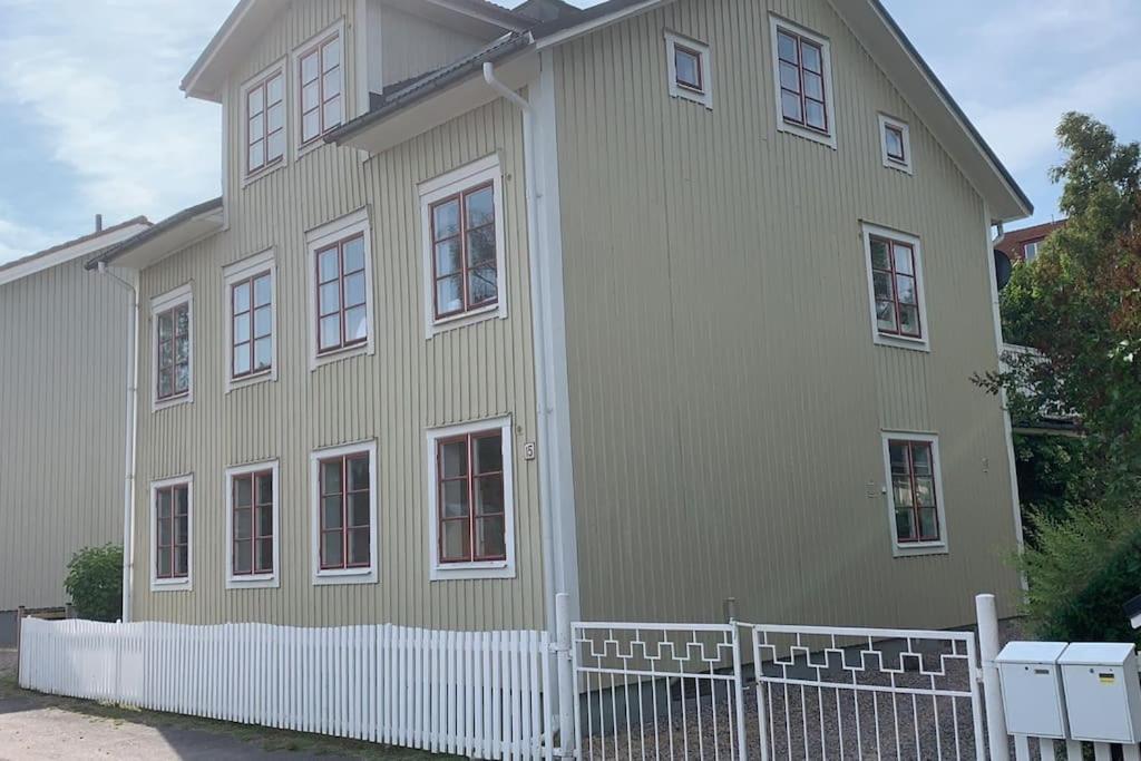 Egen Laegenhet Pa Soedermalm Naera Centrum Sundsvall Exterior photo